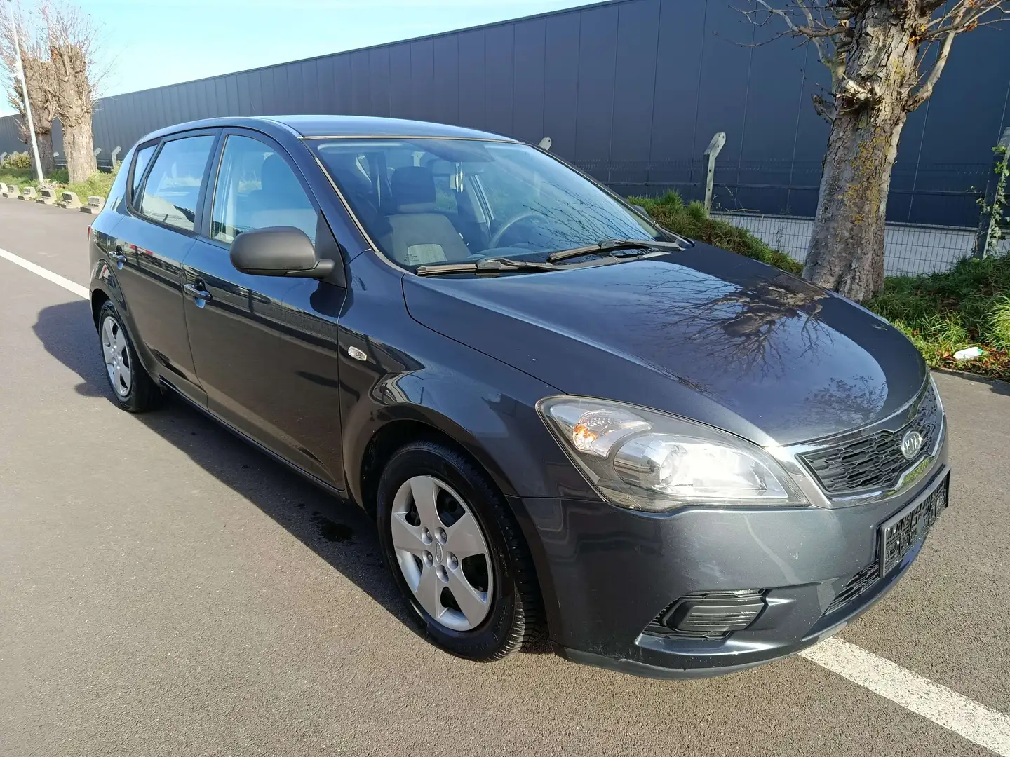 Kia Ceed / cee'd Cee\u0027d 1.6 CRDi EX ISG EcoDynamics Gris - 2