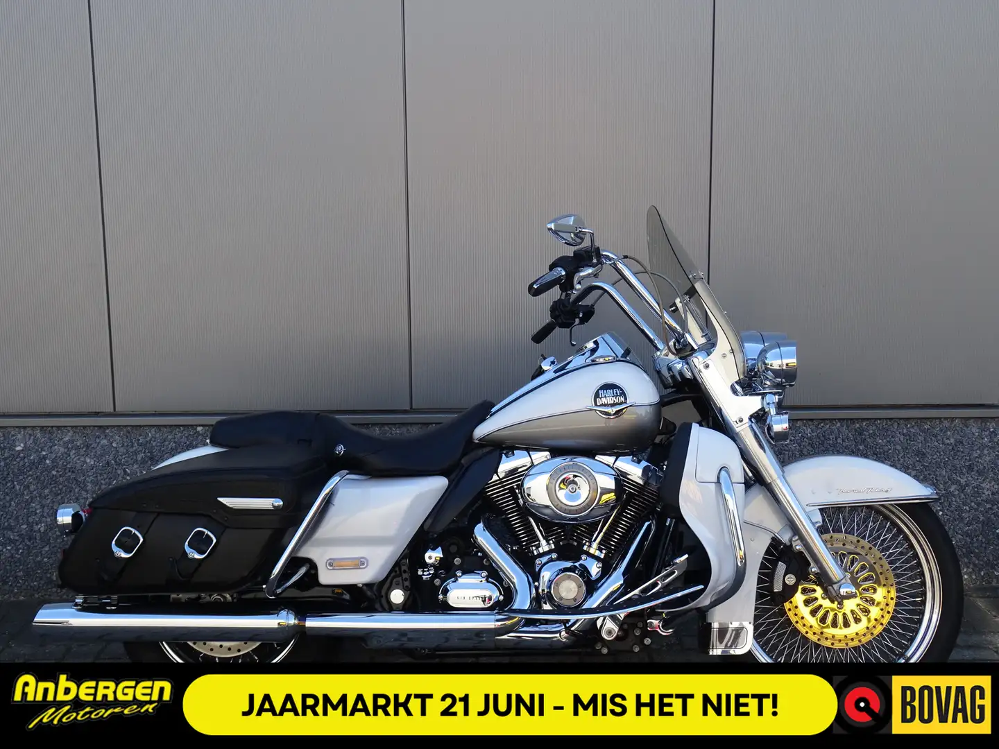 Harley-Davidson Road King FLHRCI ROADKING Белый - 1