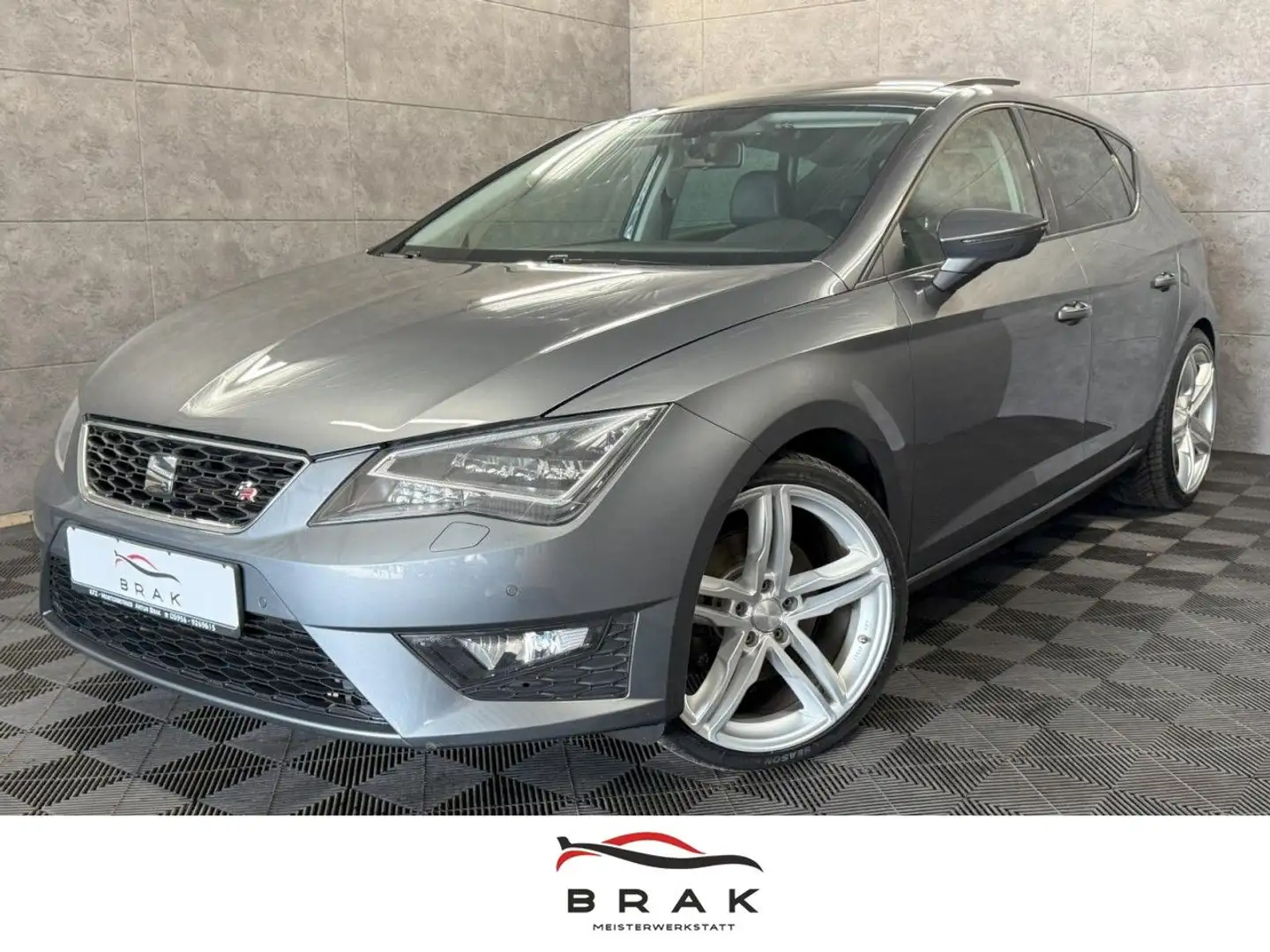 SEAT Leon FR 2.0 TDI LED*PDC*TEMPO*KAMERA*SHZ*PANO* Gris - 1