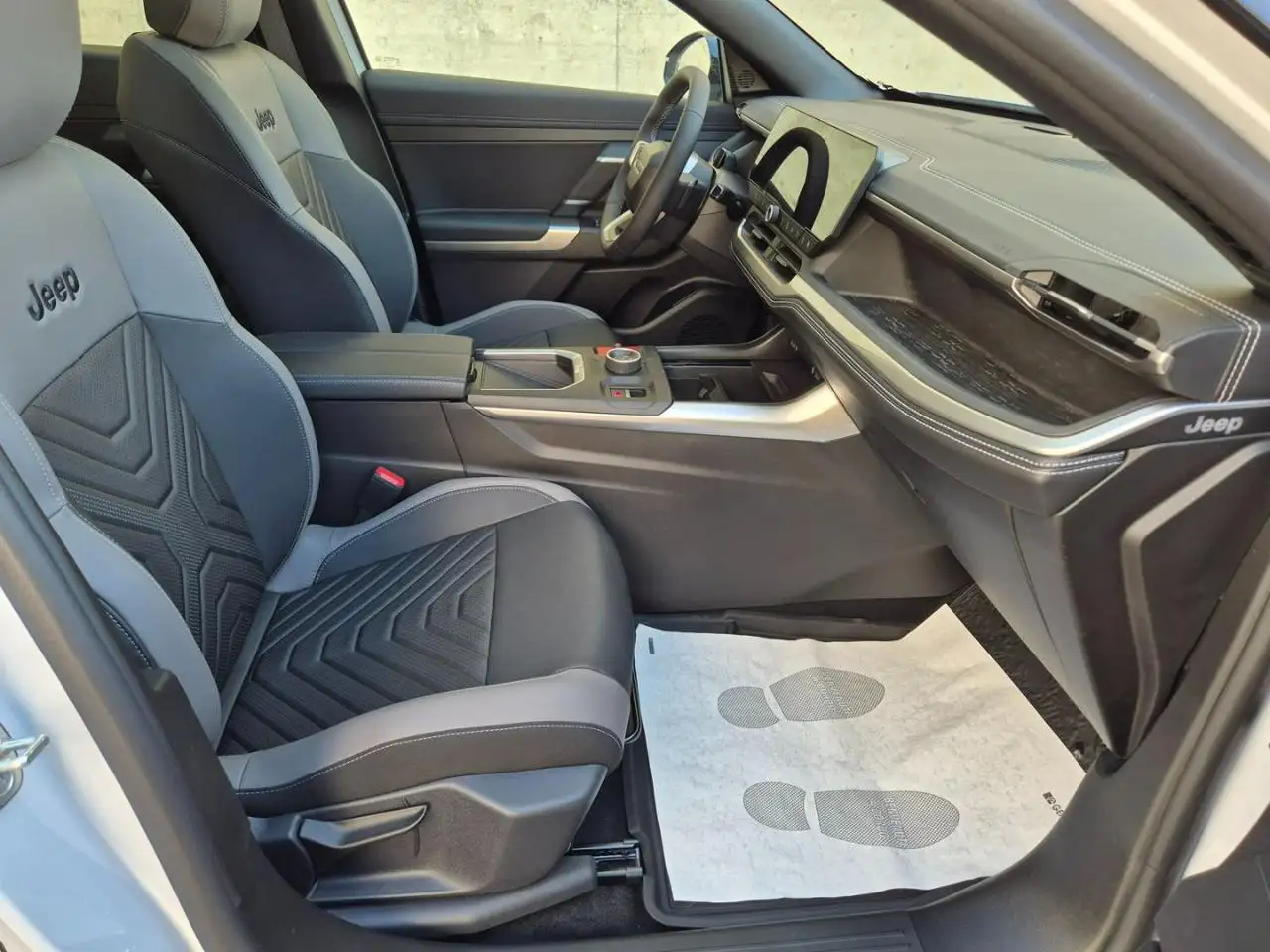 Jeep Compass 2026 — фото 12