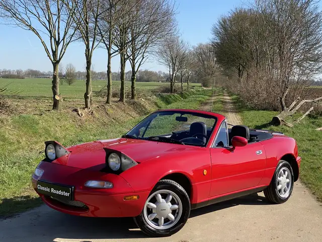 Mazda MX-5 NA 1.6i-16V 116pk 1991, CLASSIC RED, ZEER ORIGINEE