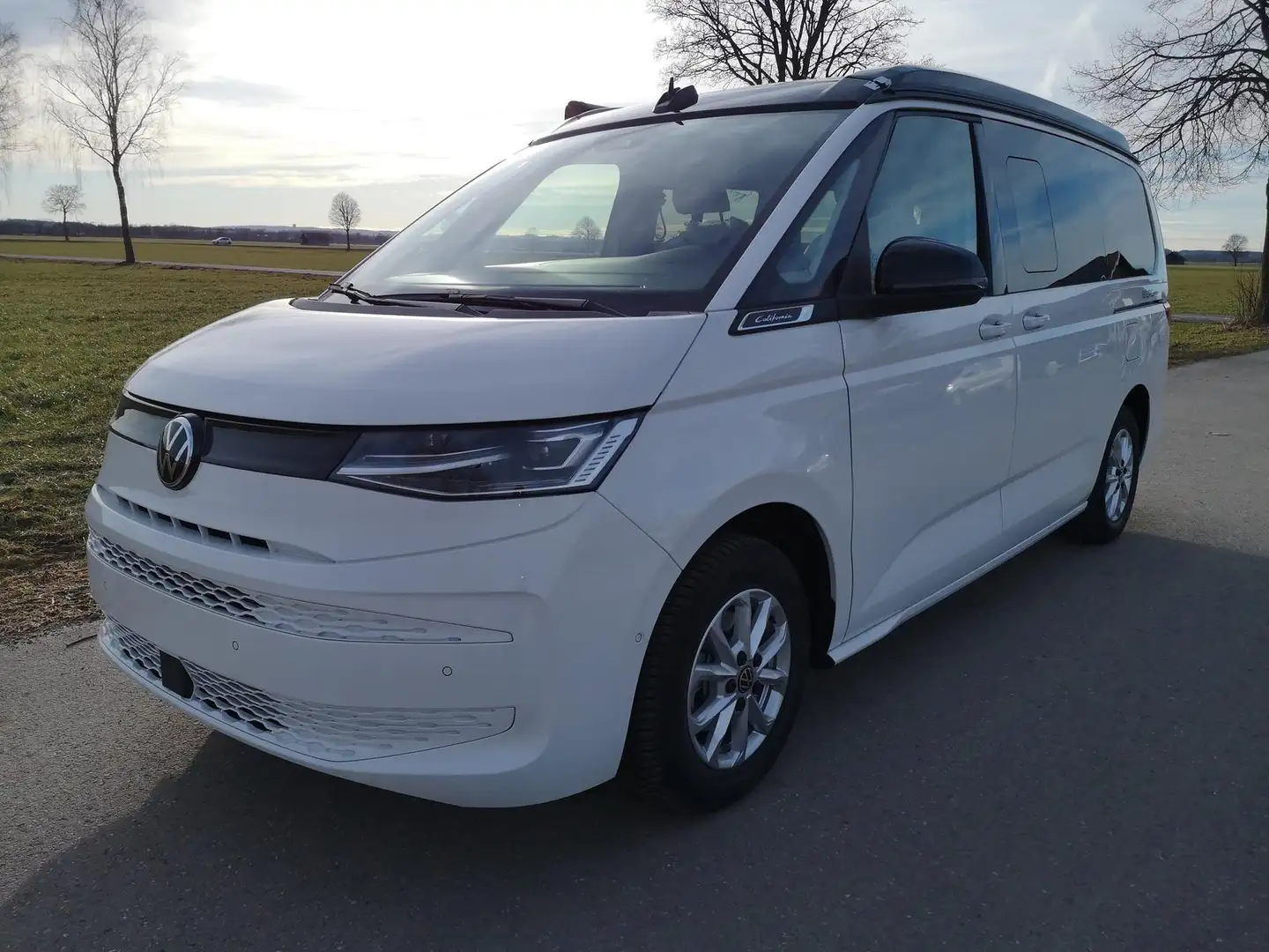 Volkswagen T7 California T7 2.0TDI DSG California Beach Tour GV5 Premium+ Blanco - 1