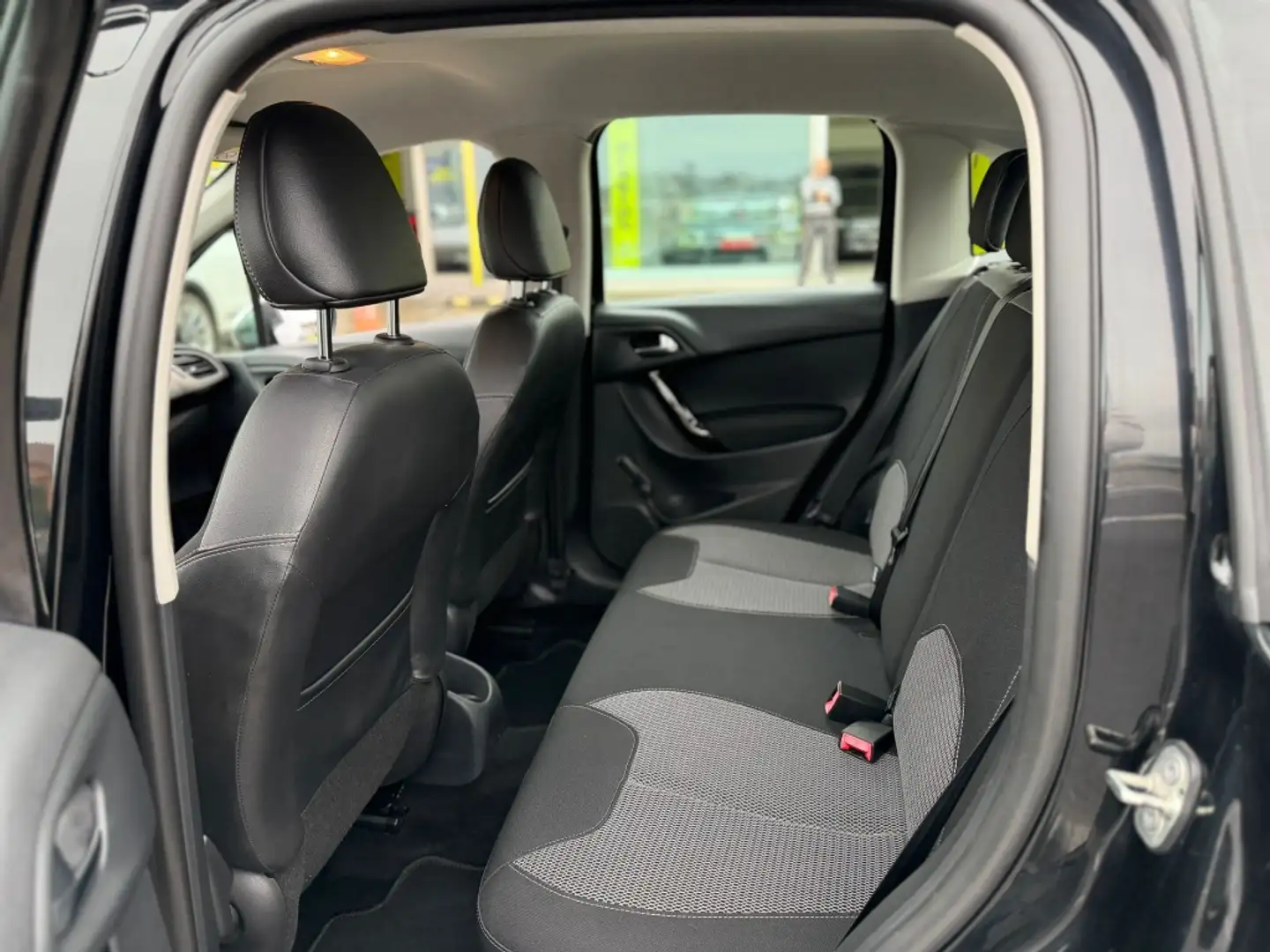 Citroen C3 1.2 PureTech S&S Collection ETG 82 Noir - 2