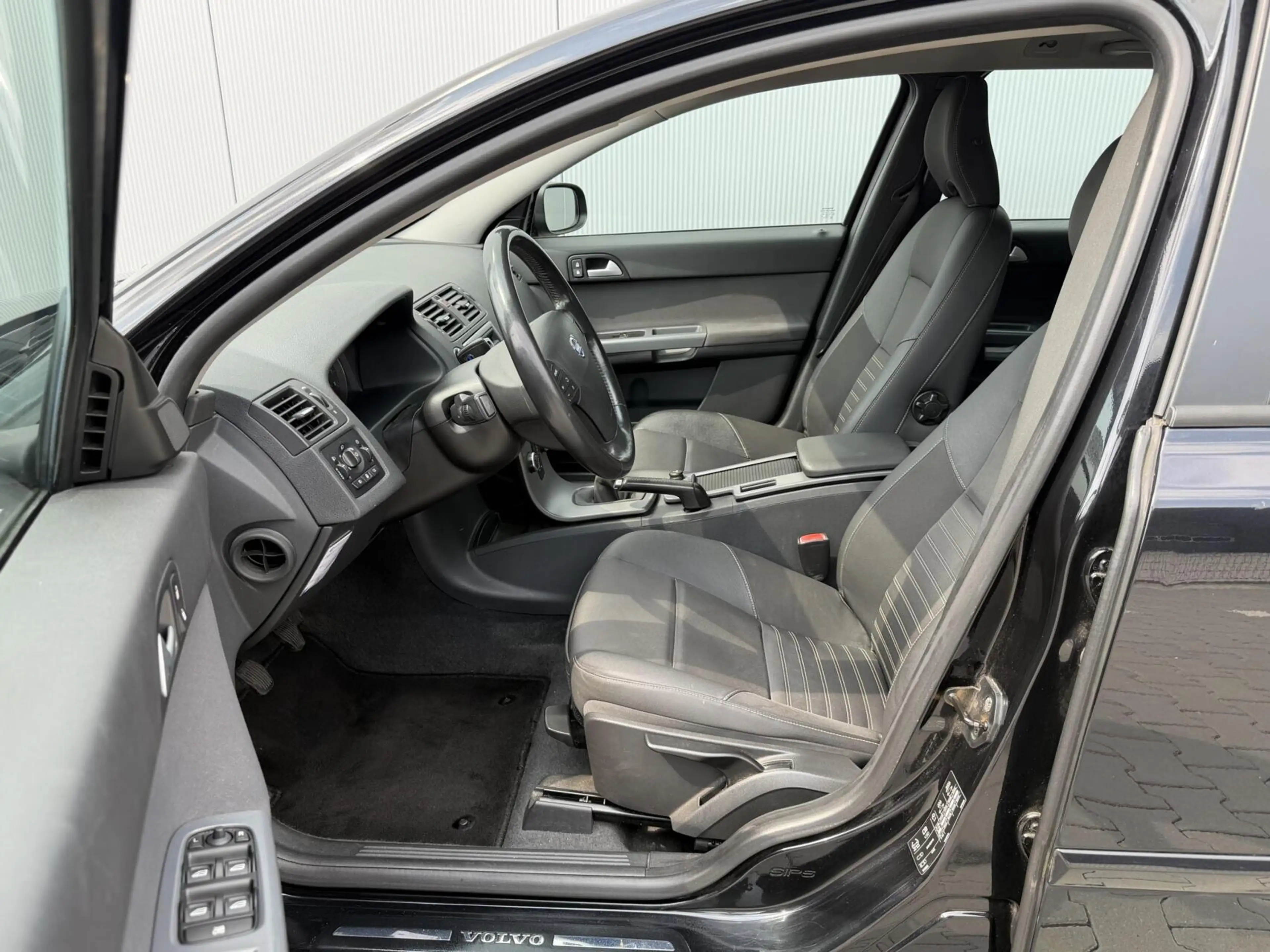 Volvo V50 1.8 Kinetic - Facelift model - Origineel NL - NAP — photo 11