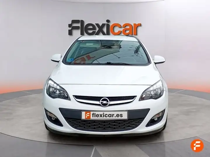 Opel Astra 2017, foto 2