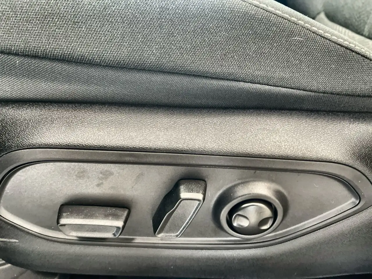 Jeep Cherokee снимка Jeep Cherokee