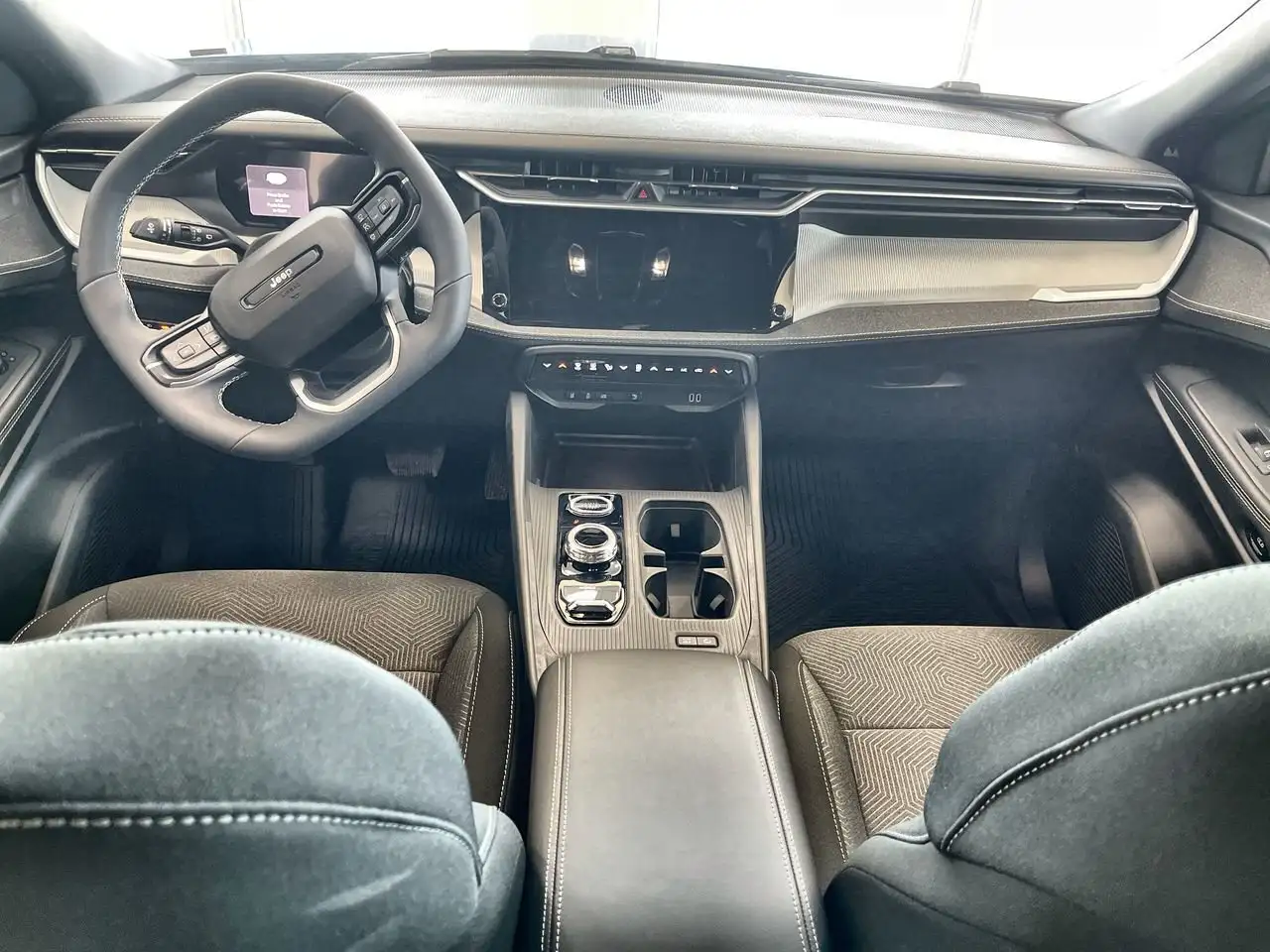 Jeep Cherokee снимка Jeep Cherokee