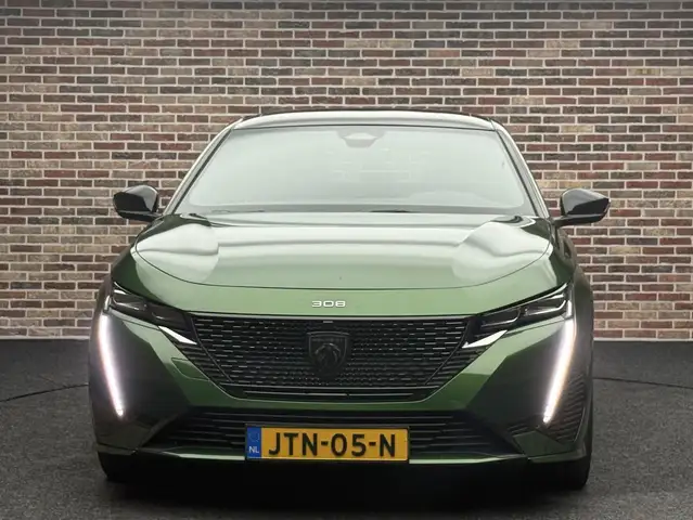 Peugeot 308 view 5