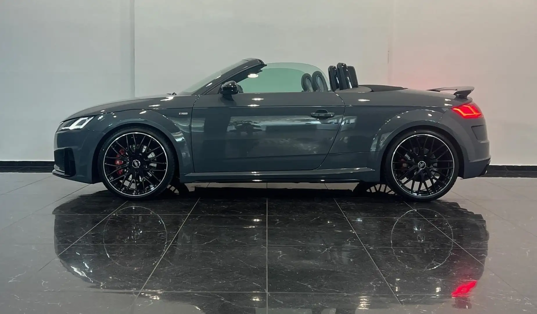 Audi TT TT Roadster 45 2.0 tfsi quattro s-tron COMPETITION Gris - 2