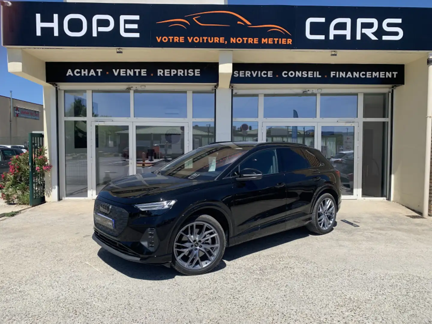 Audi Q4 e-tron 45 E-TRON 285CH QUATTRO AVUS 5CV Noir - 1