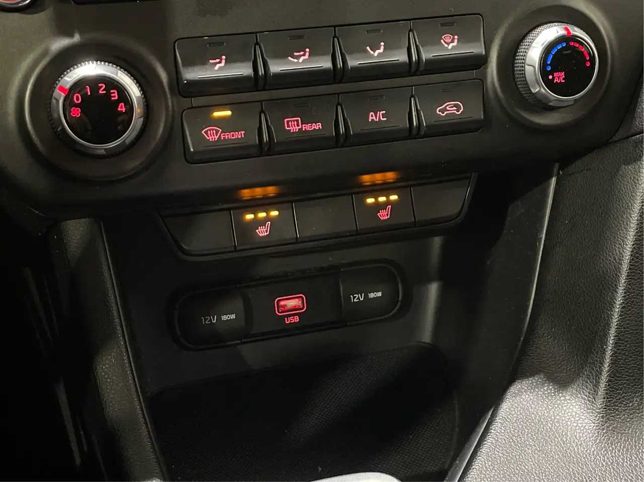 Kia Sportage снимка Kia Sportage