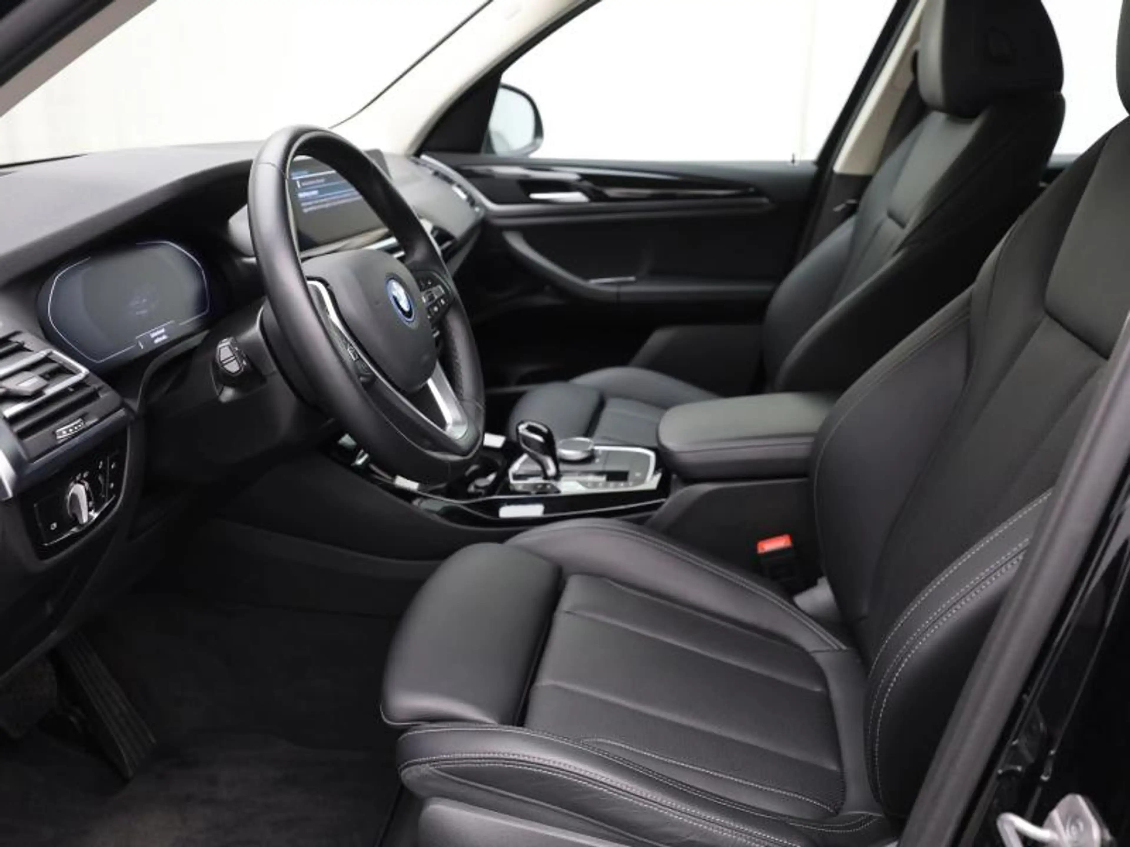 BMW X3 xDrive30e - facelift - led - navi — photo 6