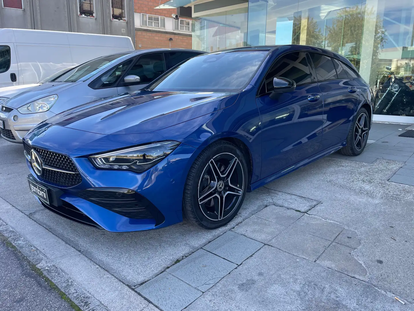 Mercedes-Benz CLA 200 d Shooting Brake AMG Line Premium auto Blu/Azzurro - 1