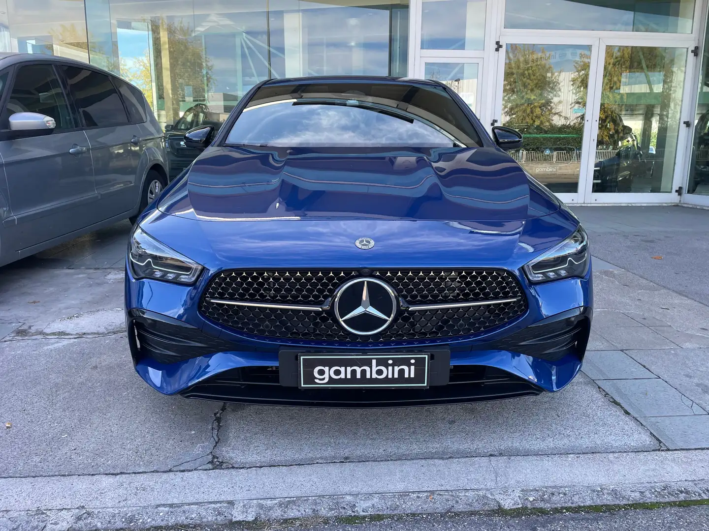 Mercedes-Benz CLA 200 d Shooting Brake AMG Line Premium auto Blu/Azzurro - 2
