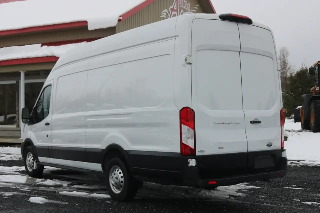 Ford Transit Cargo Van снимка Ford Transit Cargo Van
