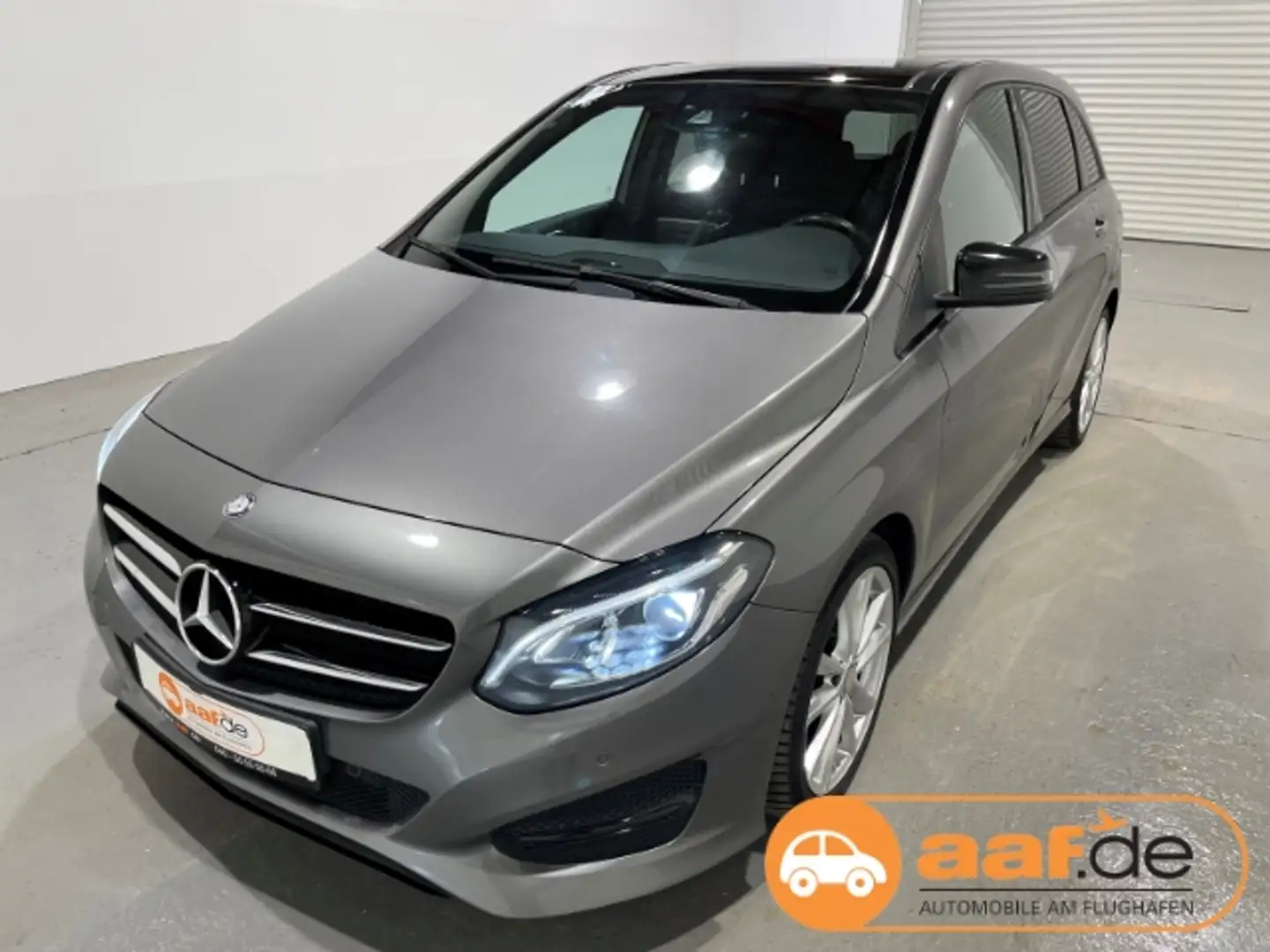 Mercedes-Benz B 180 CDI Style Automatik EU6 LED Navi Pano Grey - 1