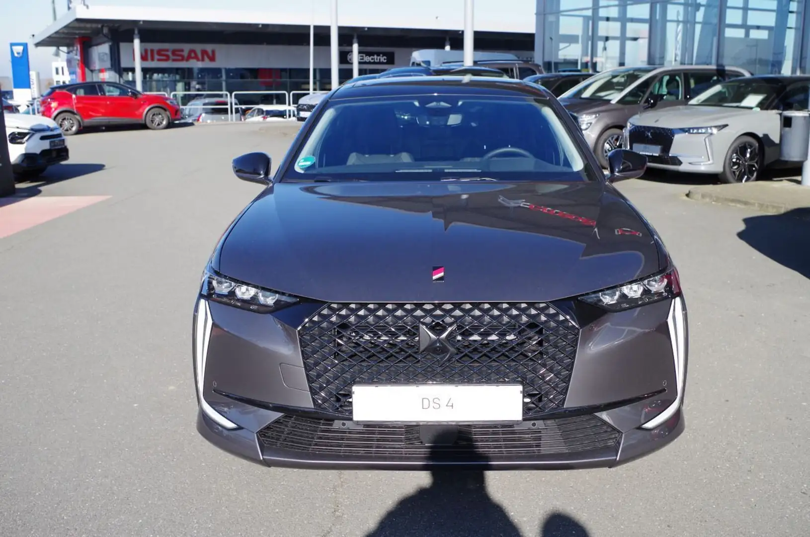 DS Automobiles DS 4 Klimaaut.|SHZ|PDC|Kamera|Leder|Alu|1.Hd Grau - 2