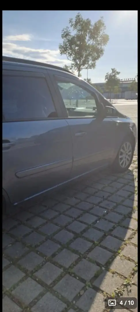 Opel Zafira 1.9 CDTI Sport Grau - 2