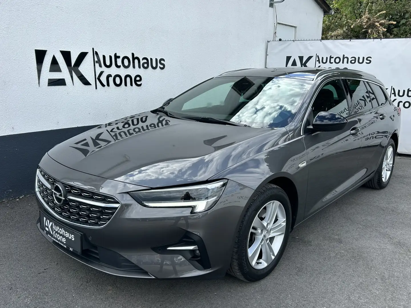 Opel Insignia 2.0 CDTI Business *HUD*KEYLESS*AHK* MASSAGE*SHZ* Grau - 1