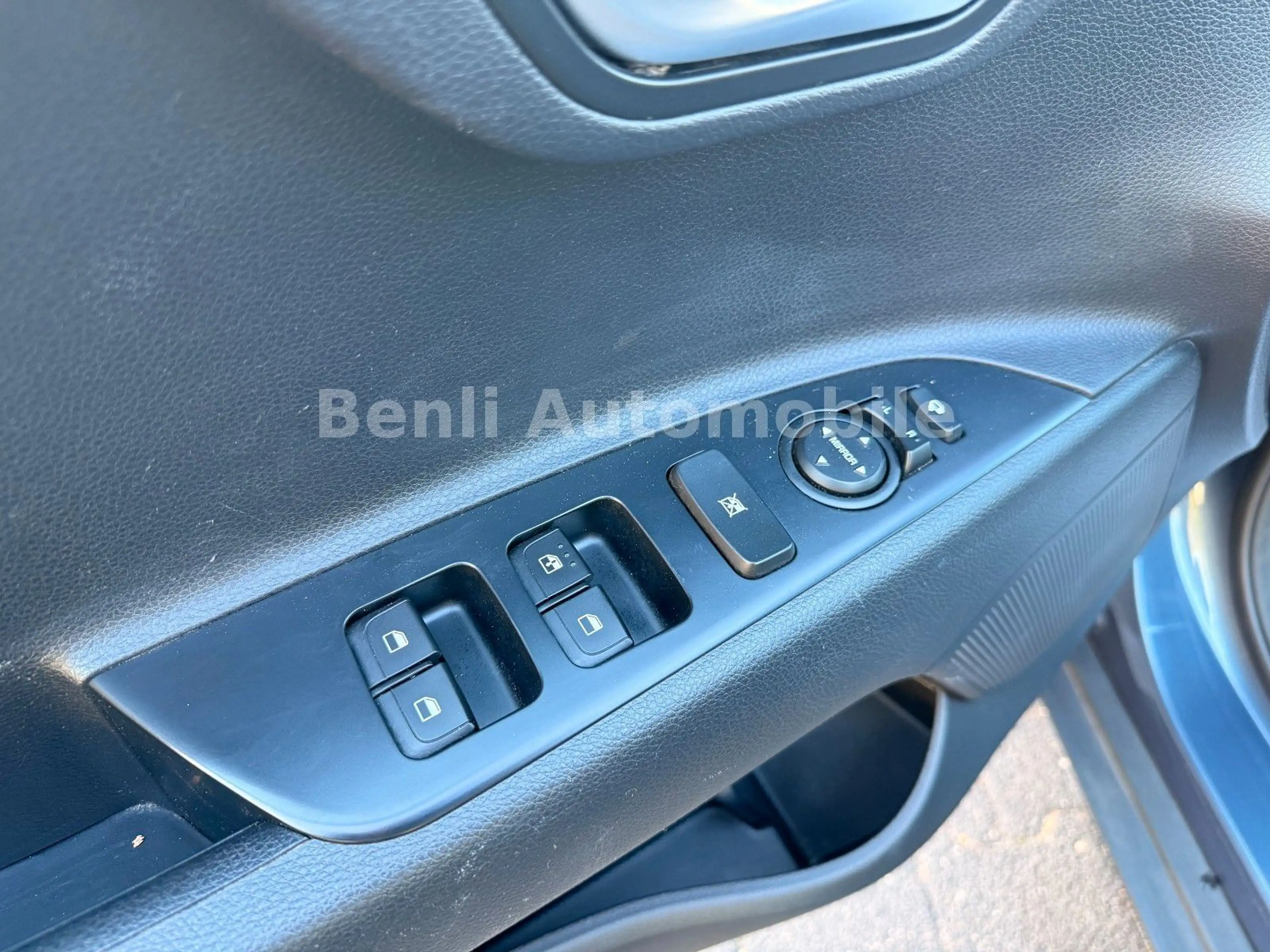 Kia Stonic Vision/1.HAND/NAVI/KLIMA/SHZ/SCHKHFT/LED — photo 15