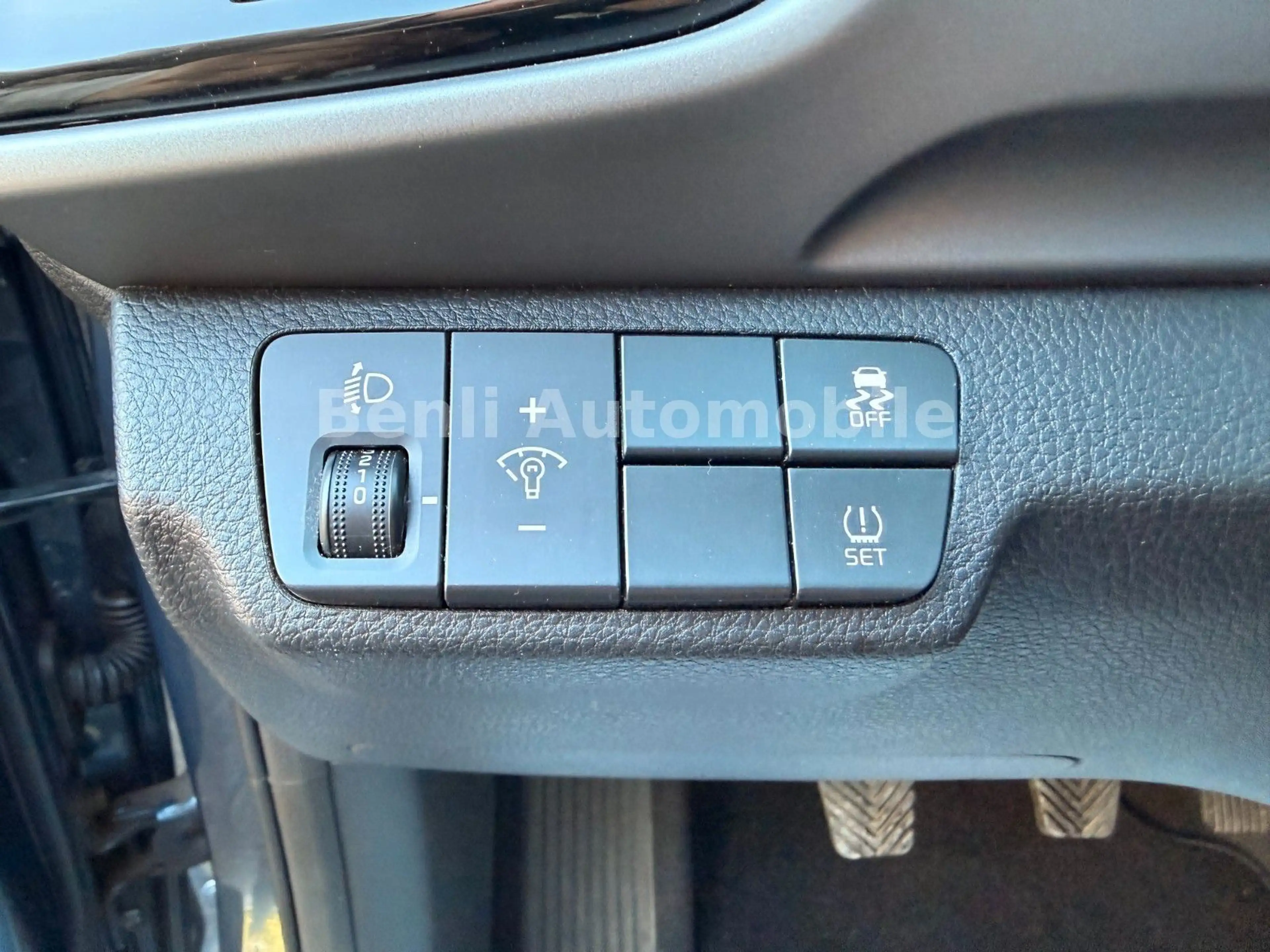 Kia Stonic Vision/1.HAND/NAVI/KLIMA/SHZ/SCHKHFT/LED — photo 14