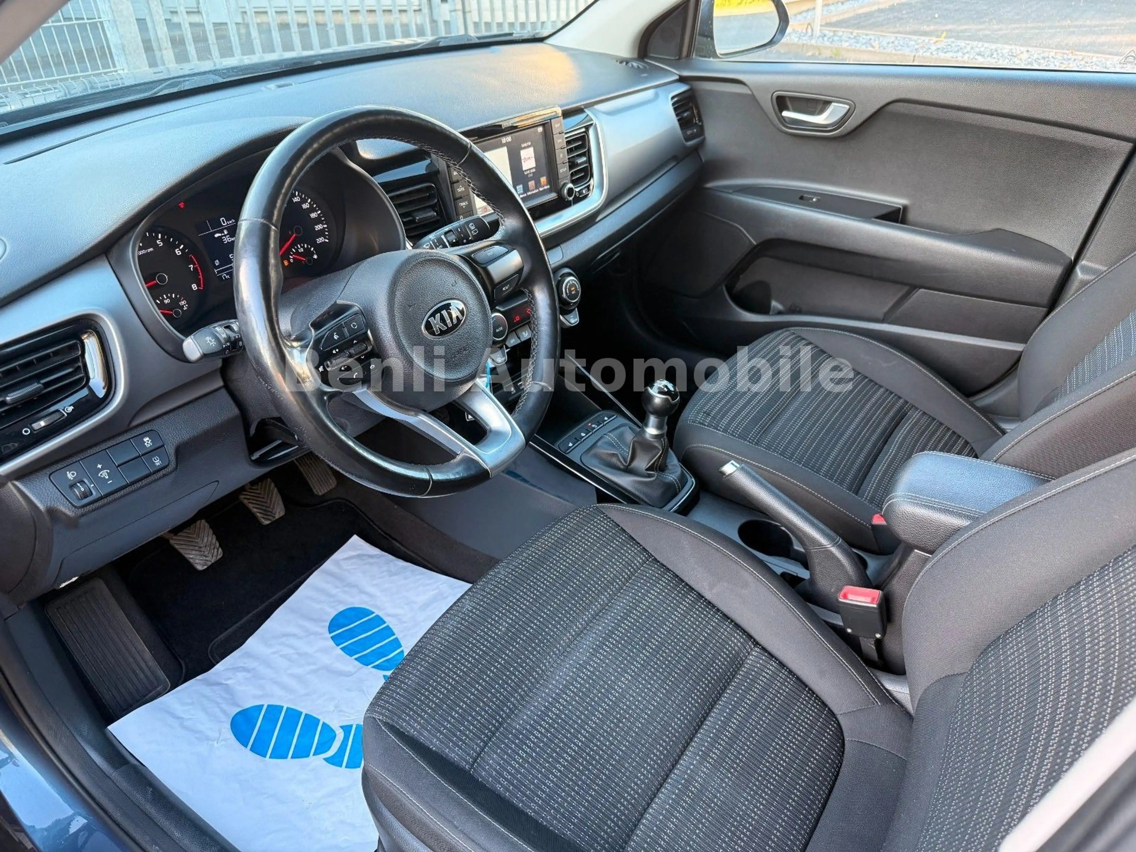 Kia Stonic Vision/1.HAND/NAVI/KLIMA/SHZ/SCHKHFT/LED — photo 11