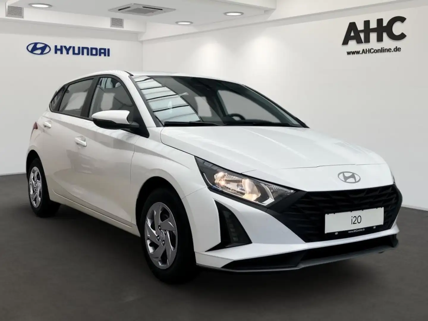 Hyundai i20 1.2 5-MT Select Navi SpurH KAM PDC Weiß - 2