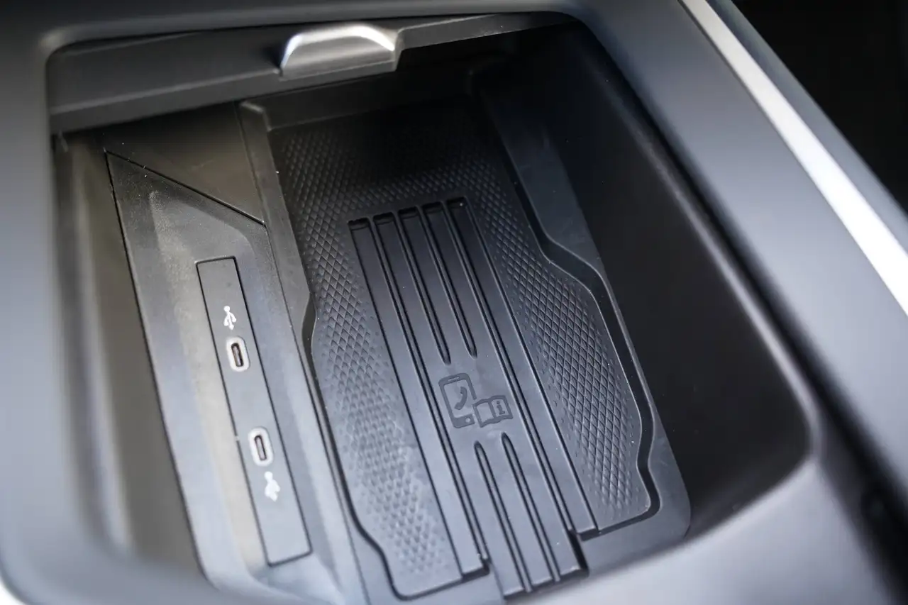Volkswagen Passat Variant 1.5eTSI DSG *MASSAGE / TREKHAAK / 360 / ALCANTARA / ZETELVERWARMING / DRAADLOZE, миниатюра 30