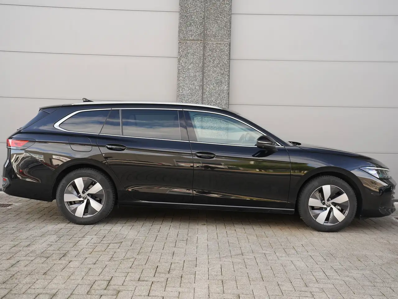 Volkswagen Passat Variant 1.5eTSI DSG *MASSAGE / TREKHAAK / 360 / ALCANTARA / ZETELVERWARMING / DRAADLOZE, миниатюра 22