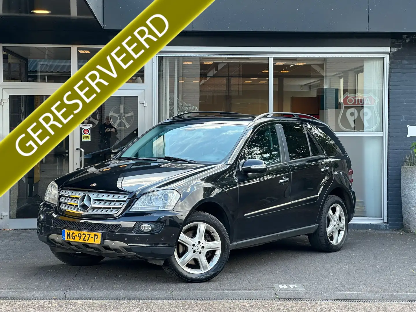 Mercedes-Benz ML 420 M-klasse CDI Pano / Memory / Luchtvering / Stoelve Zwart - 1