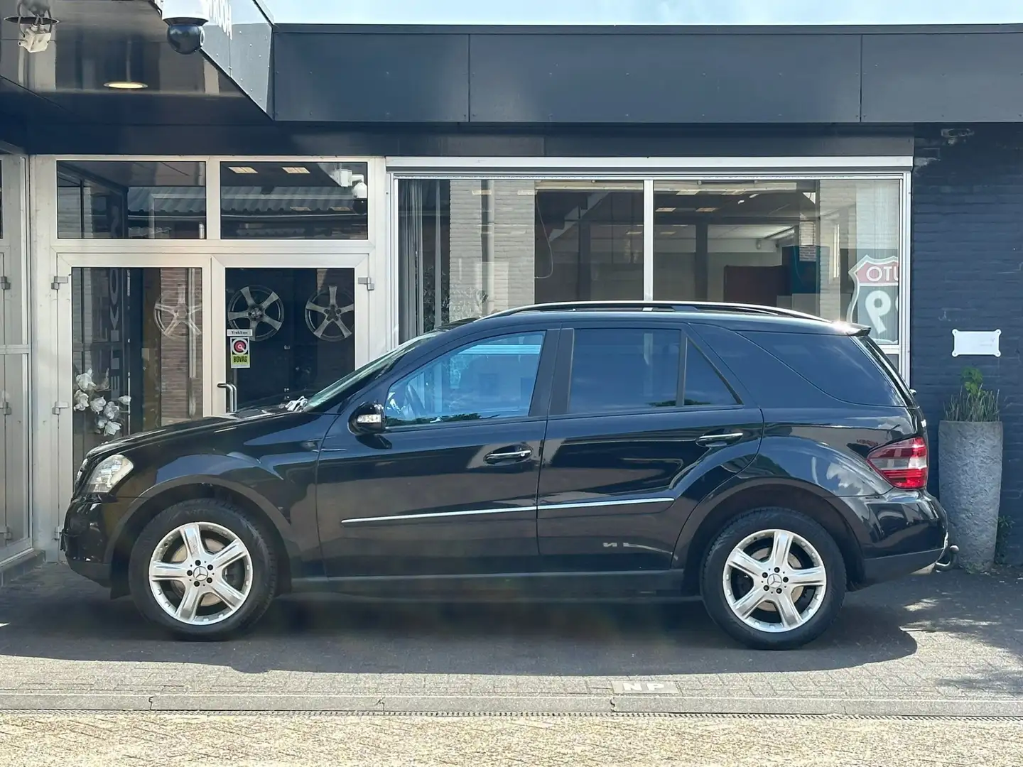 Mercedes-Benz ML 420 M-klasse CDI Pano / Memory / Luchtvering / Stoelve Negro - 2