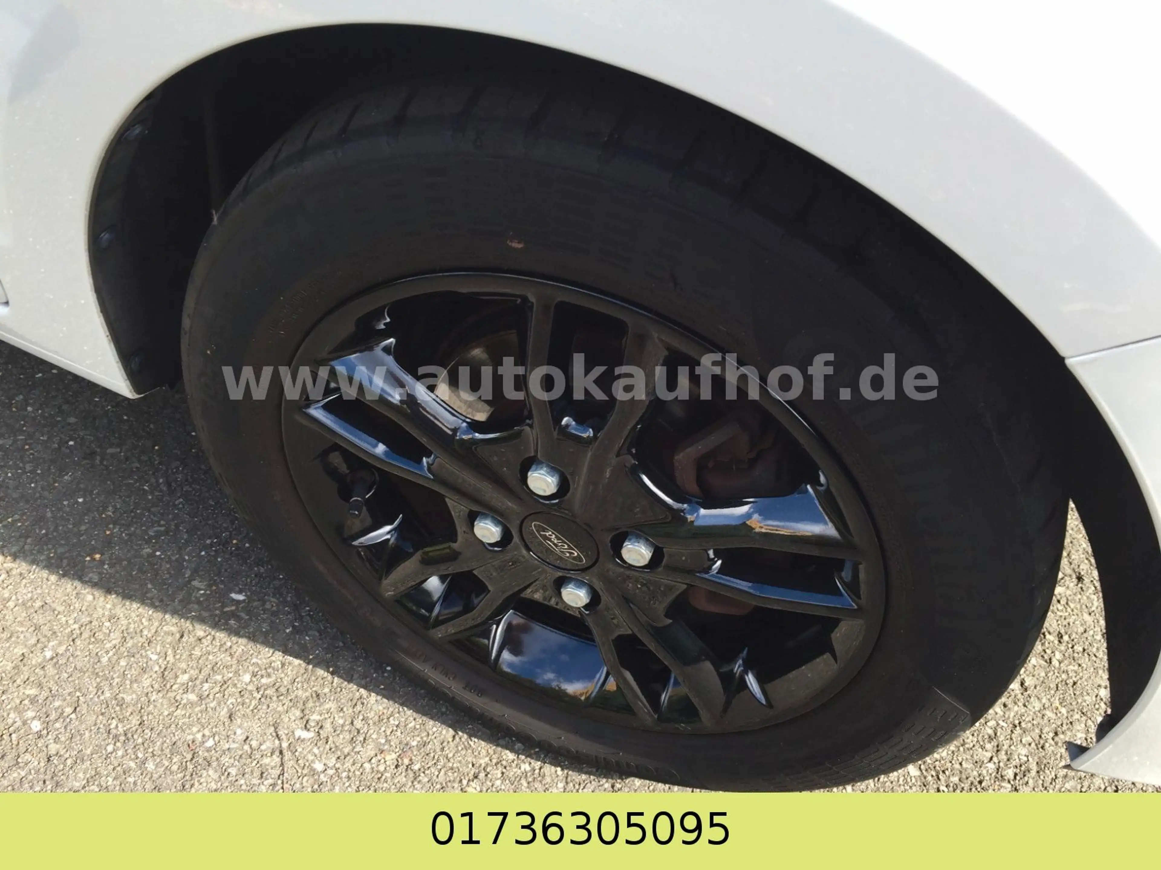Ford Ka/Ka+ KA+ Black / White — photo 5