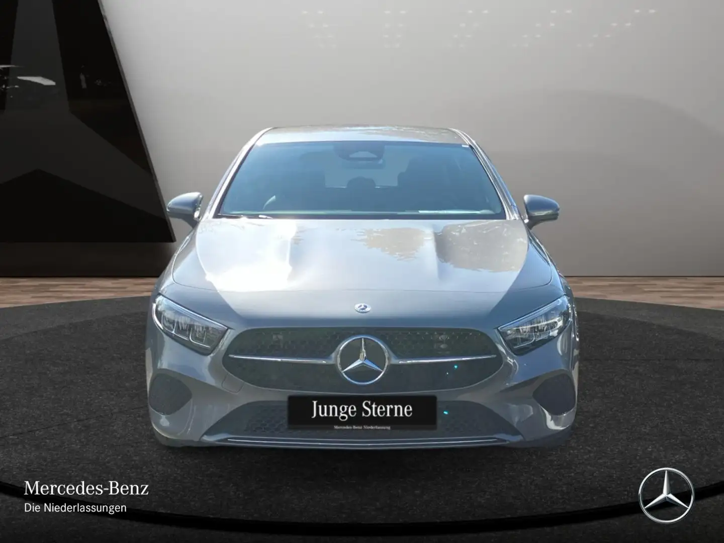 Mercedes-Benz A 180 PROGRESSIVE+360°+LED+TOTW+7G Grau - 2