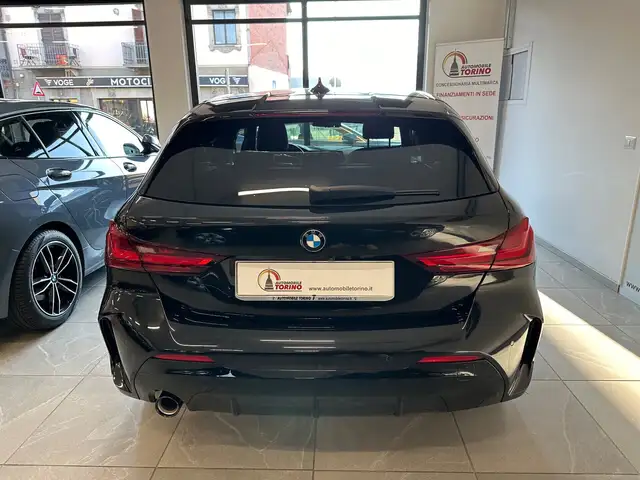 BMW 1 Series view 5