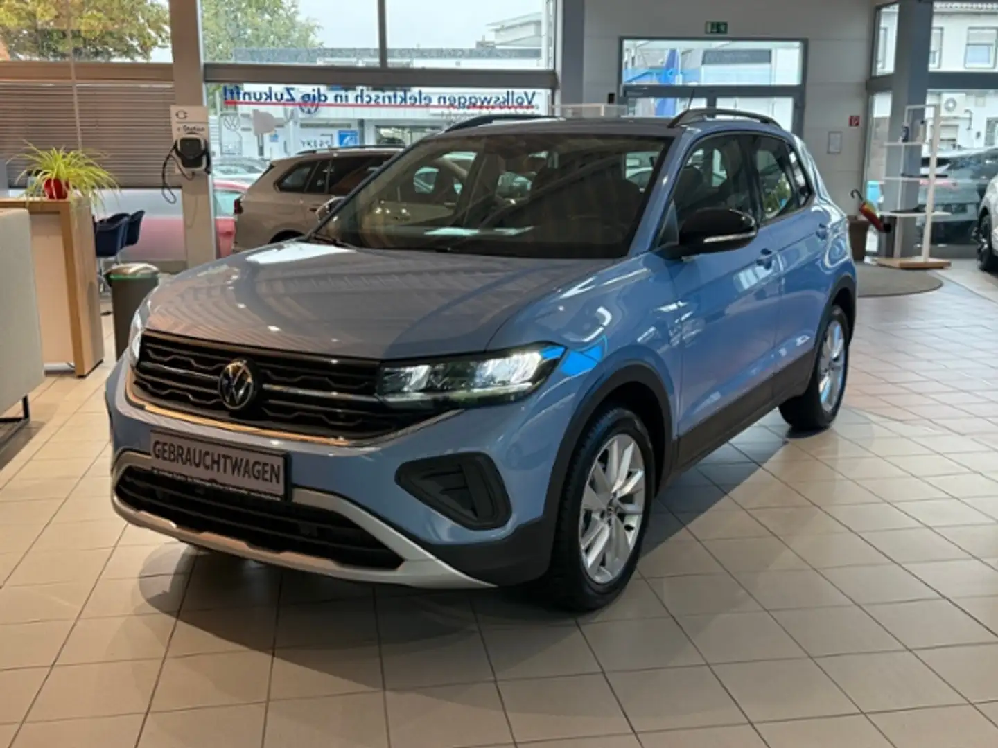 Volkswagen T-Cross 1.0 TSI Goal DSG AHK NAVI Blau - 2