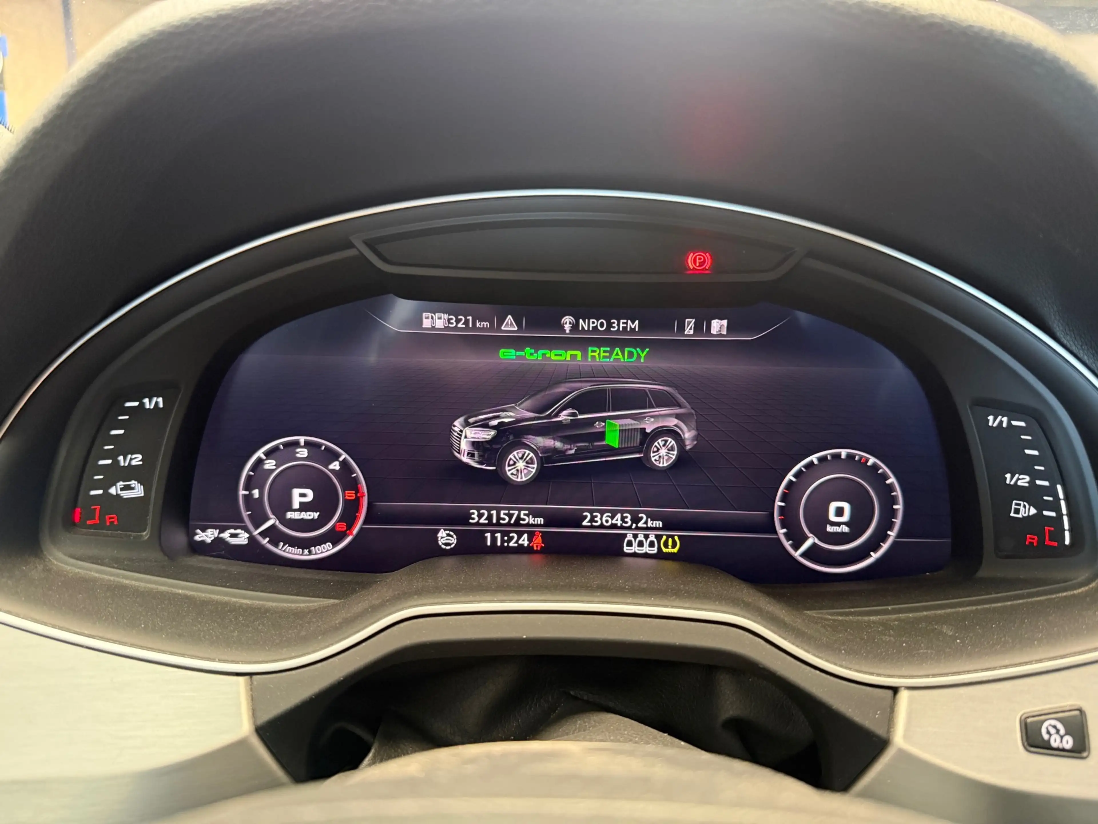 Audi Q7 e-tron 3.0 TDI Hybride quattro Sport Panoramadak / Trekha — photo 7