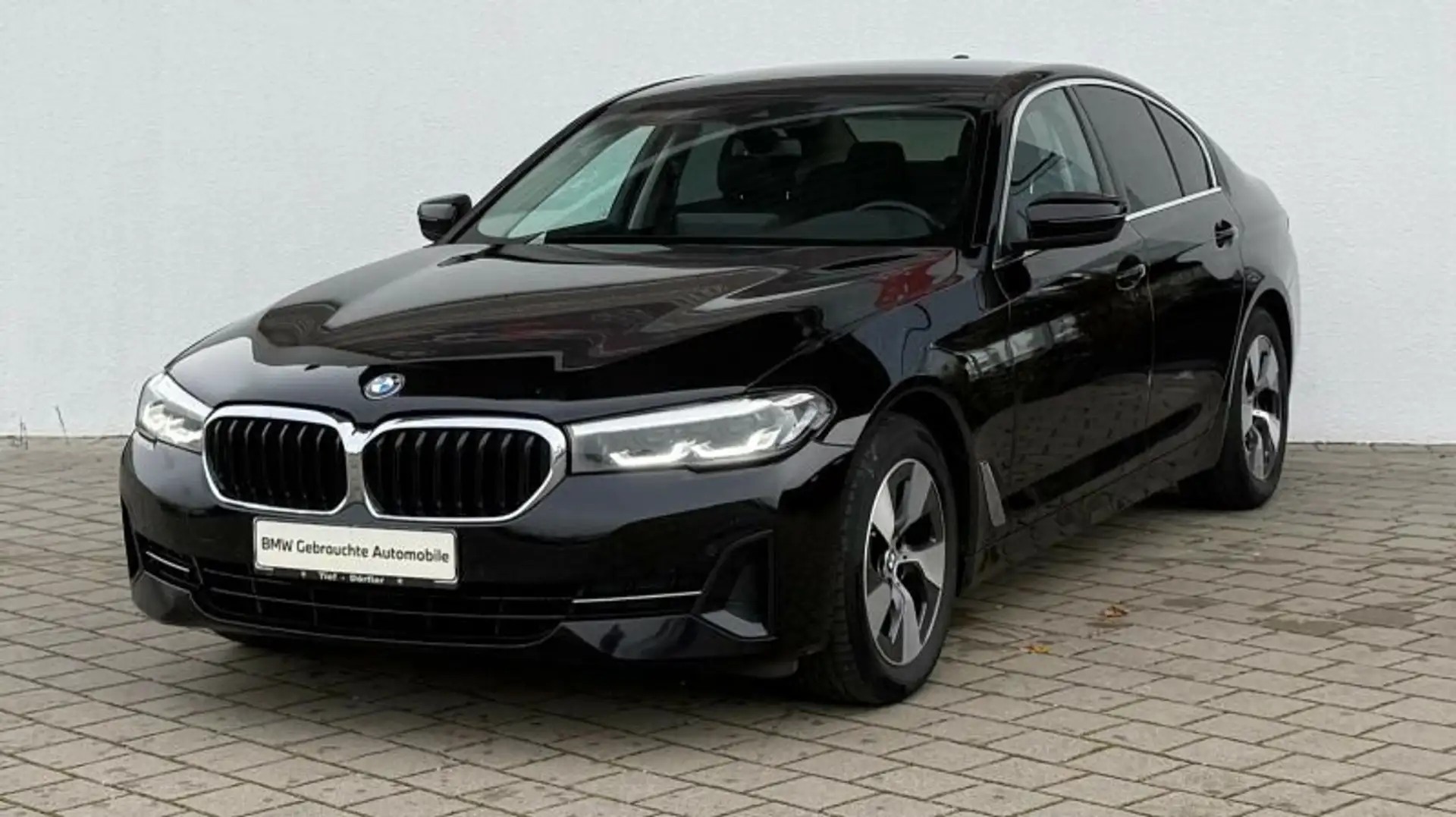 BMW 520 d A Limousine AHK/ACC/SH/PRIVACY/PDC Noir - 1