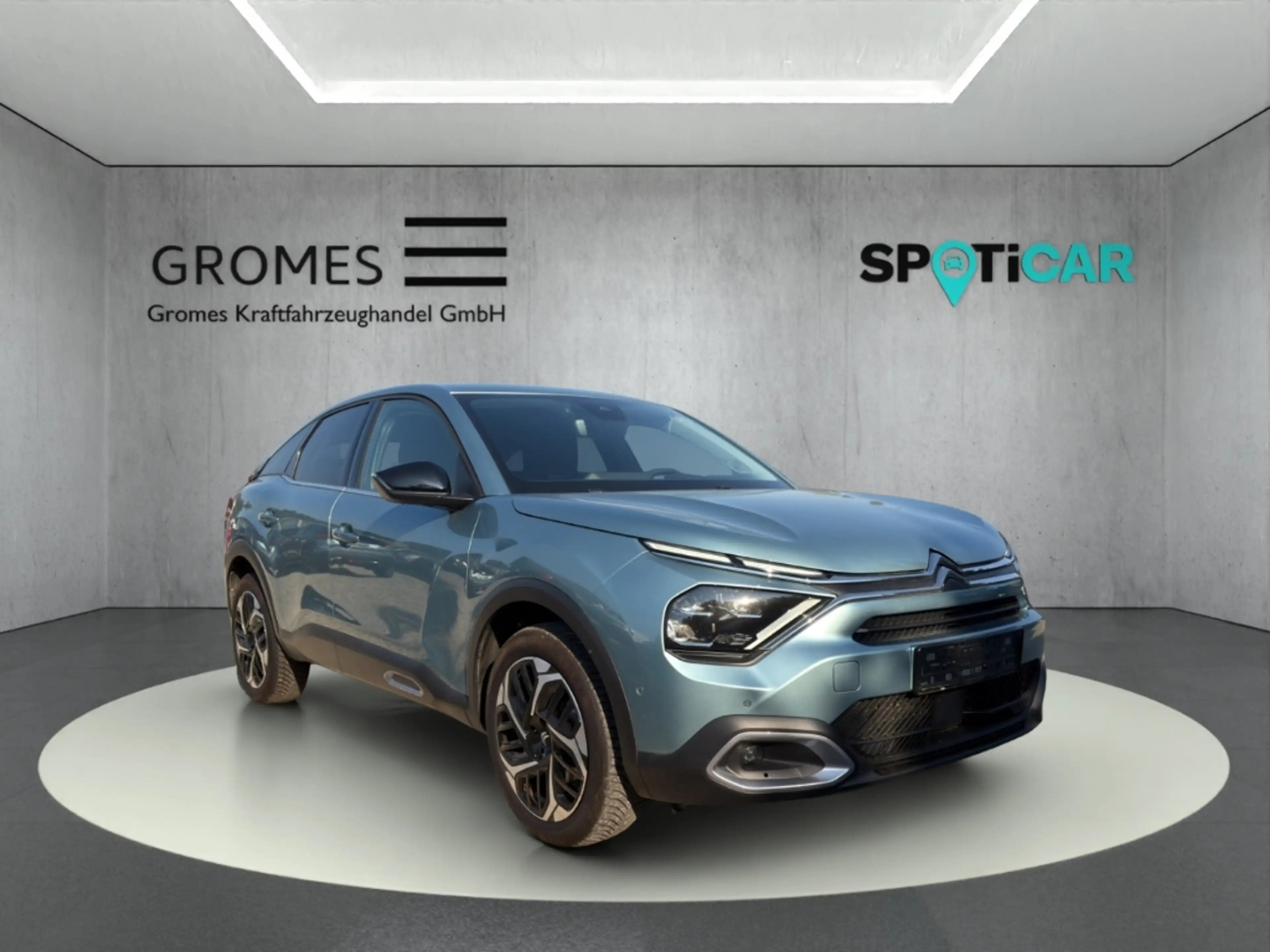 Citroen C4 Max PT130 S&S Shine Navi LED CarPlay Kamera HeadUp
