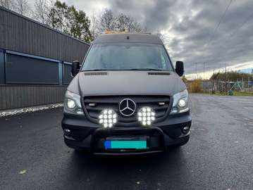 316/43 | Luxe | UE 2027 | Habitacle et coffre