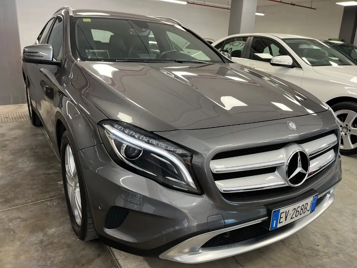 Mercedes-Benz GLA 200 GLA 200 CDI Automatic Sport Gris - 2