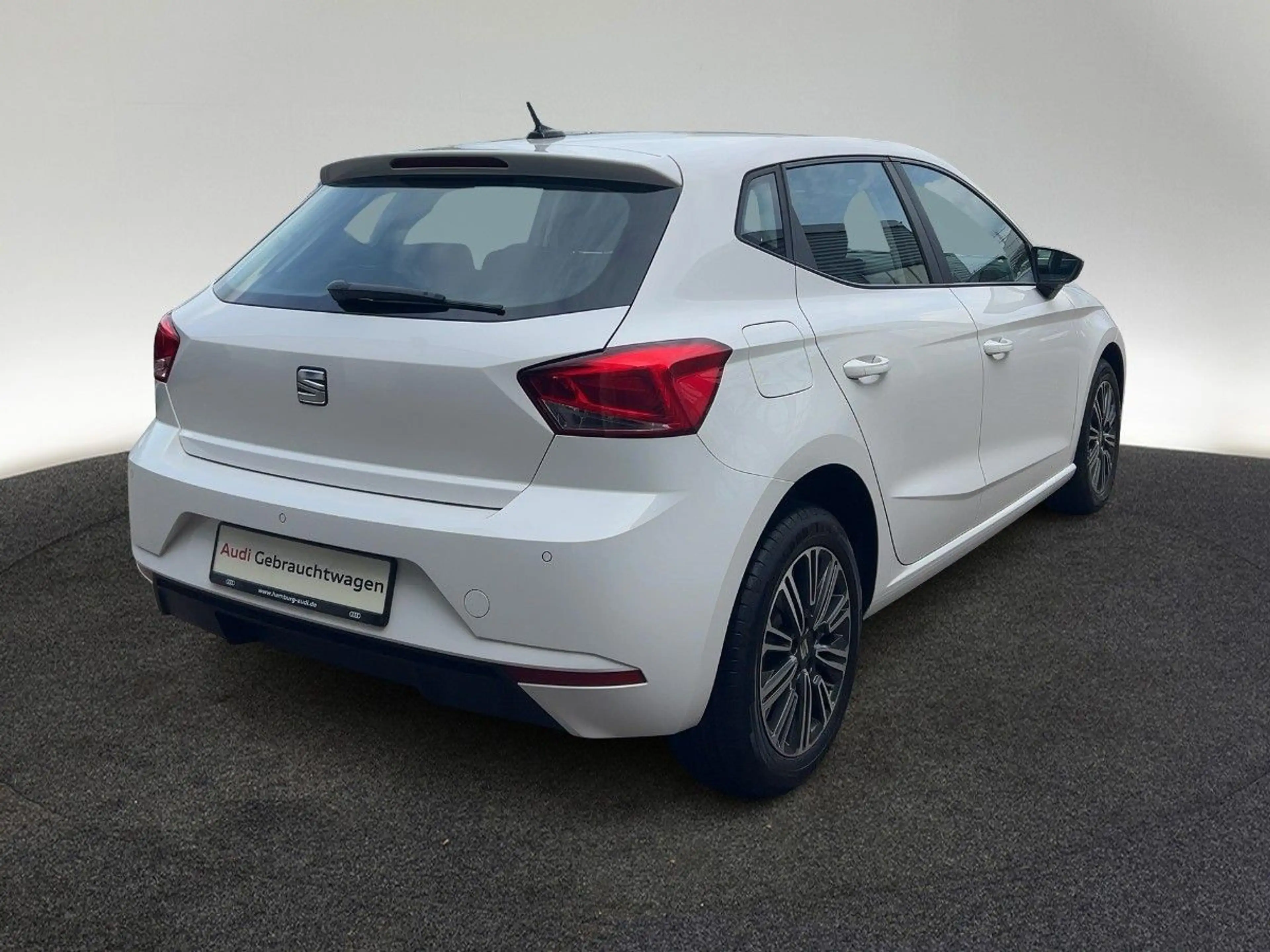SEAT Ibiza 1.0 TSI Style Edition 6-Gang LED PDC Klima — photo 4