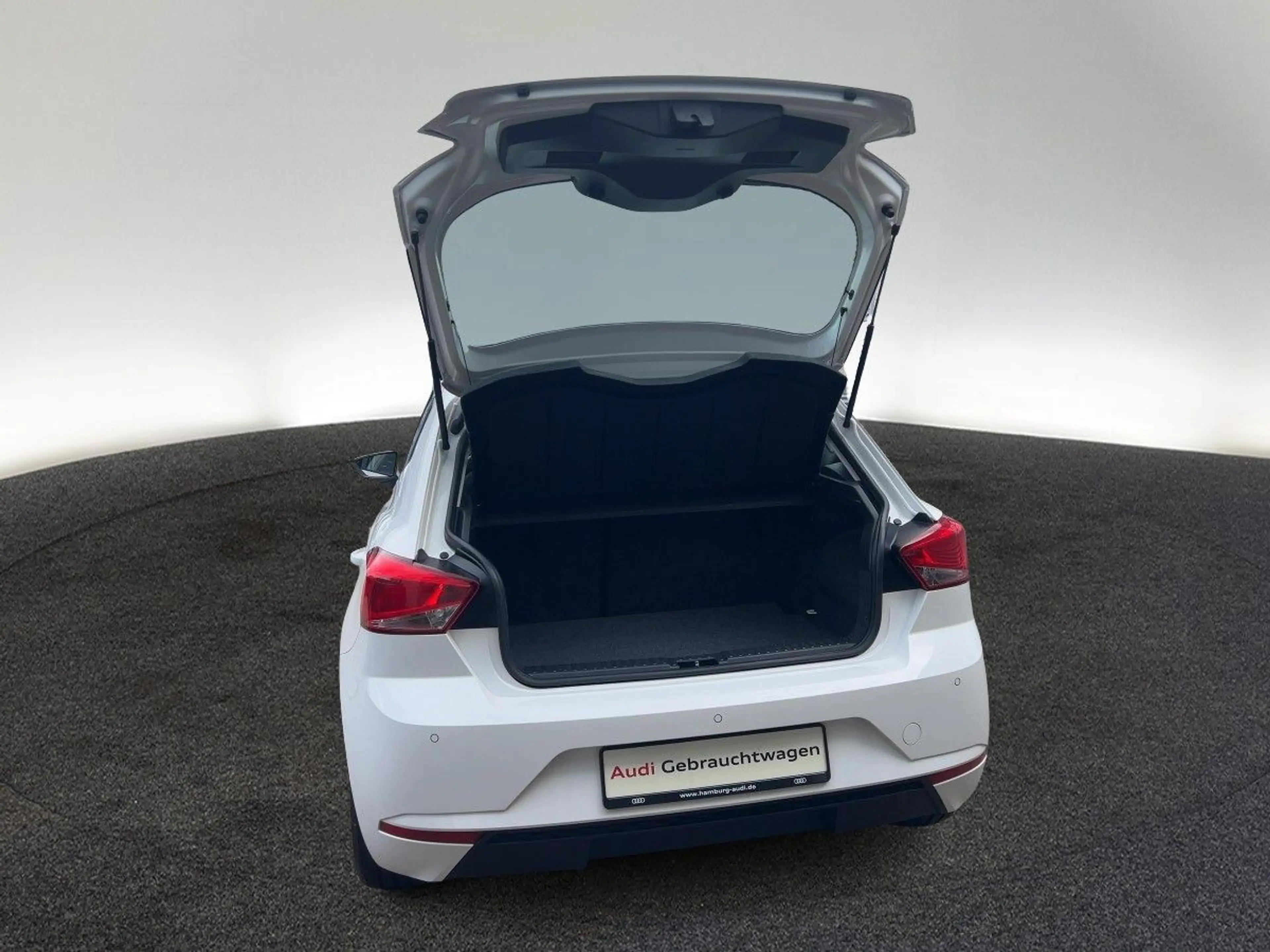 SEAT Ibiza 1.0 TSI Style Edition 6-Gang LED PDC Klima — photo 9