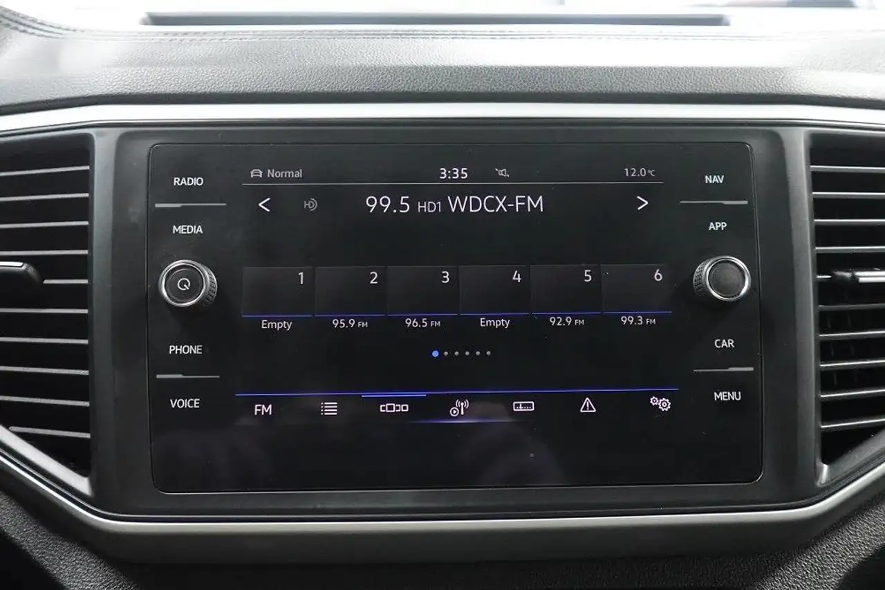 Volkswagen Atlas снимка Volkswagen Atlas