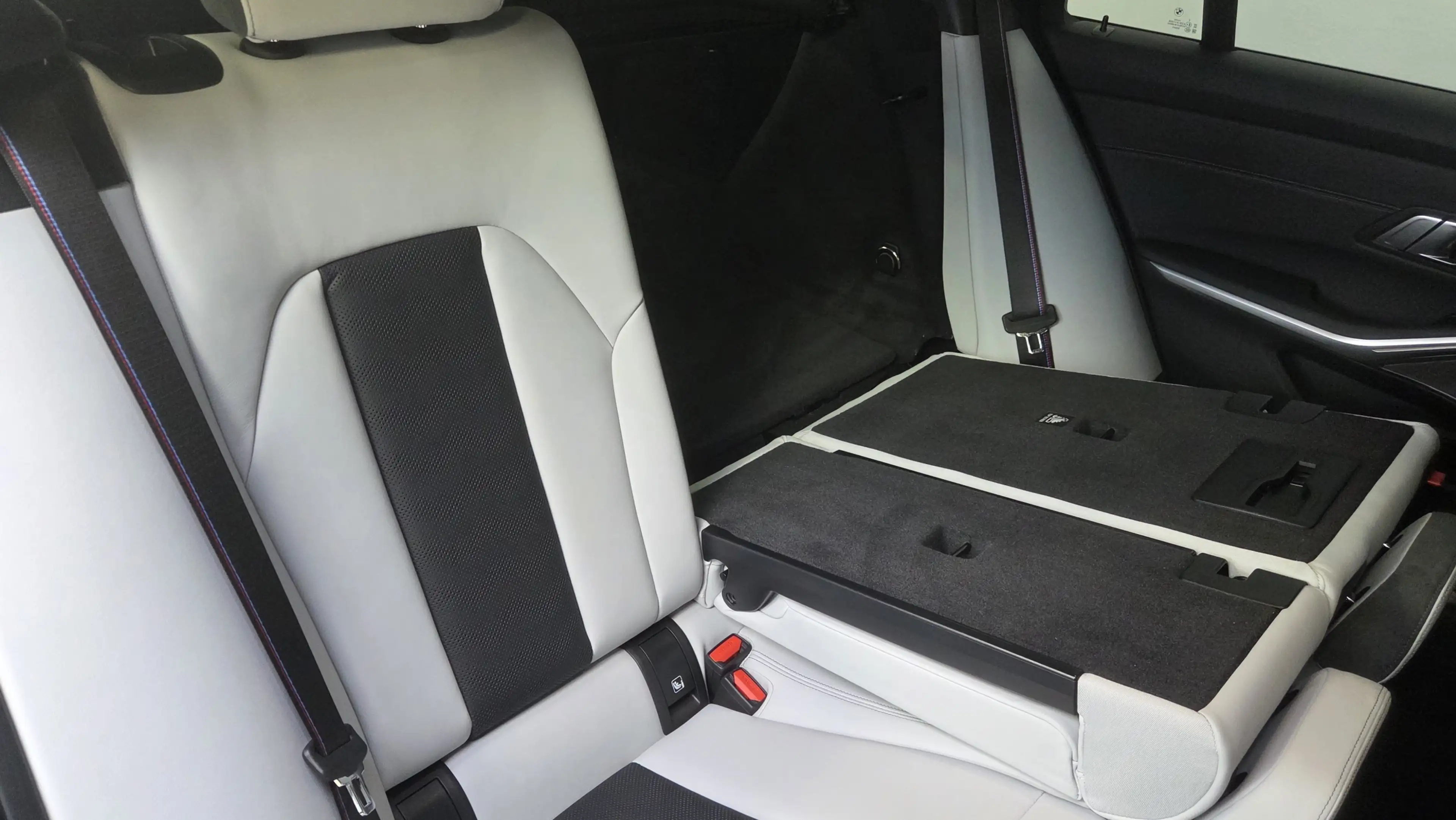BMW M3 xDrive Competition Sitzlüftung ACC 360° — photo 26