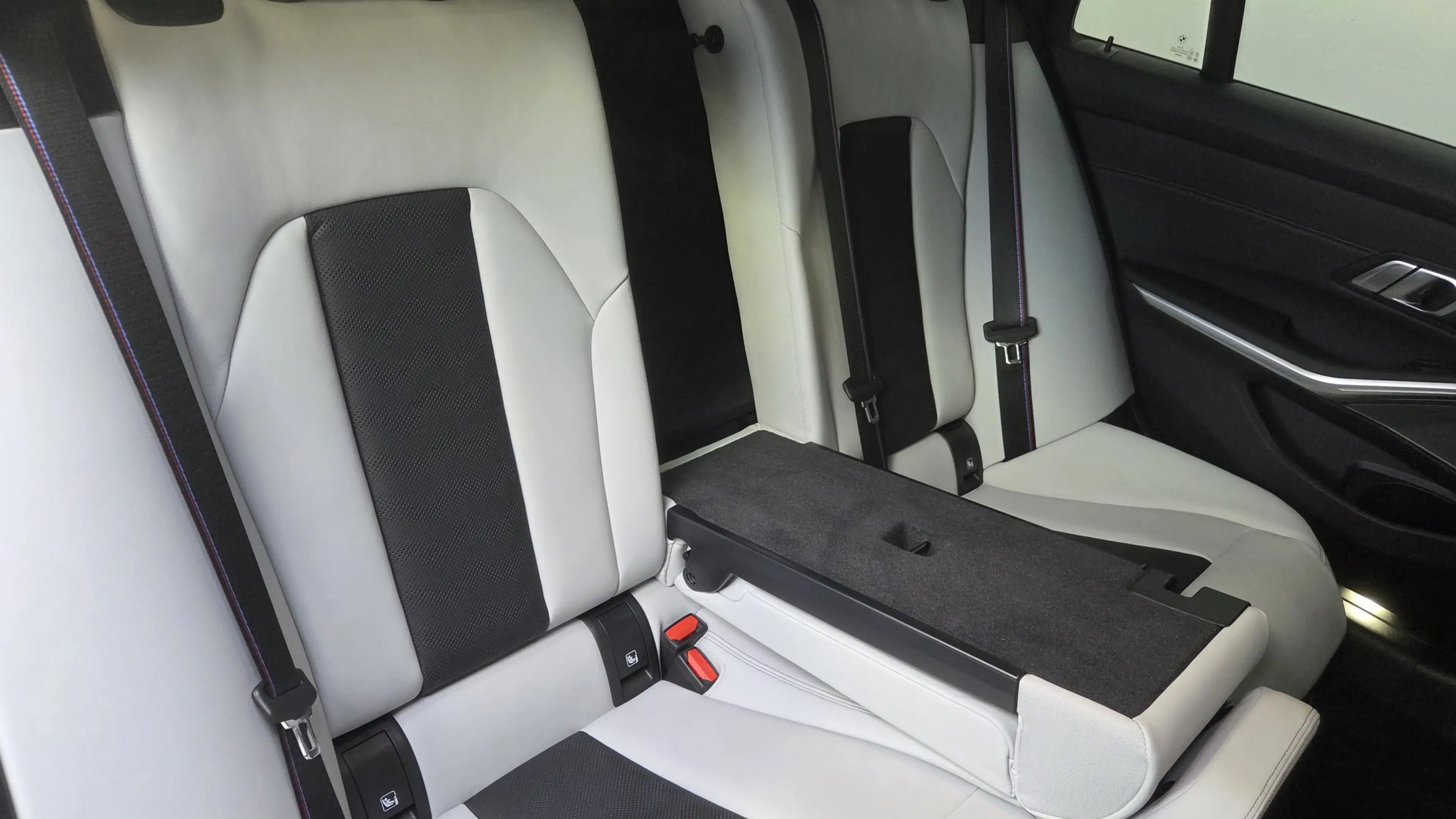 BMW M3 xDrive Competition Sitzlüftung ACC 360° — photo 27