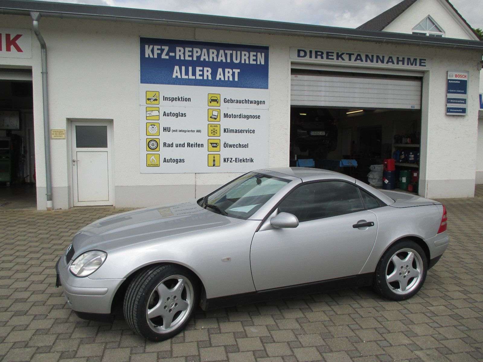 Second hand Mercedes Benz Slk-Class 200