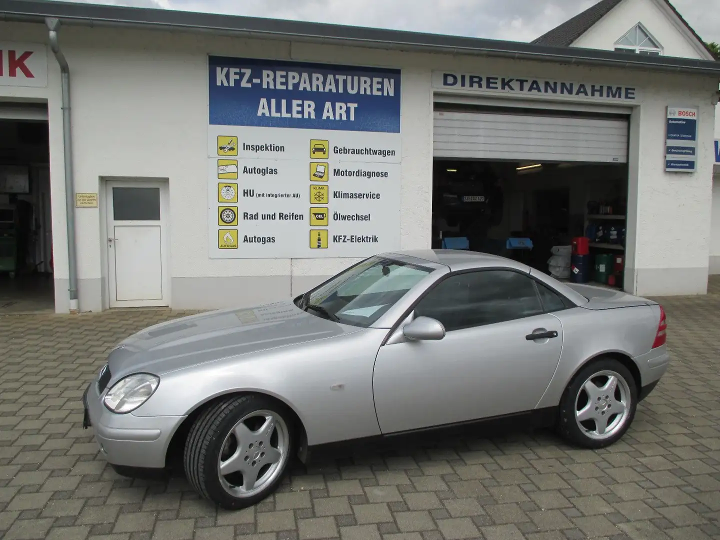 Mercedes-Benz SLK 200 Autom., Leder, 84.000km Zilver - 1