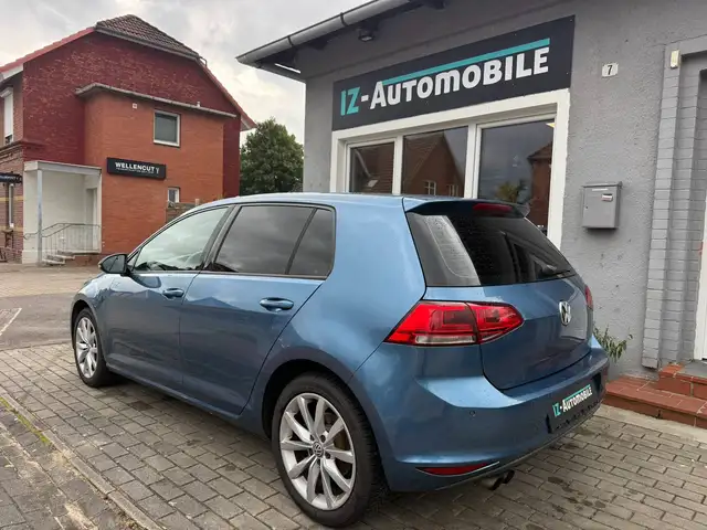 Volkswagen Golf view 11