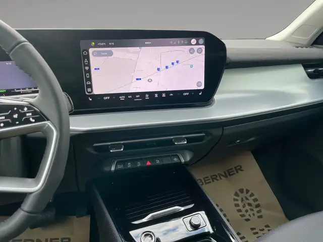 Audi Q3 TFSI quattro 150 kW  intense Ansicht 11