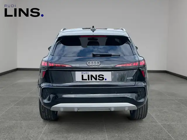 Audi Q3 TFSI quattro 150 kW  intense Ansicht 4